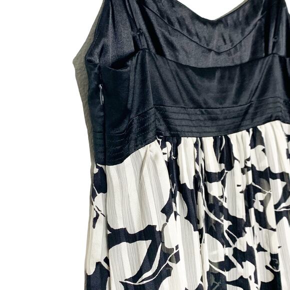 BCBGMAXAZRIA NWT Sleeveless Floral Silk Dress Spaghetti Strap Black Combo Size 0 - Picture 6 of 10